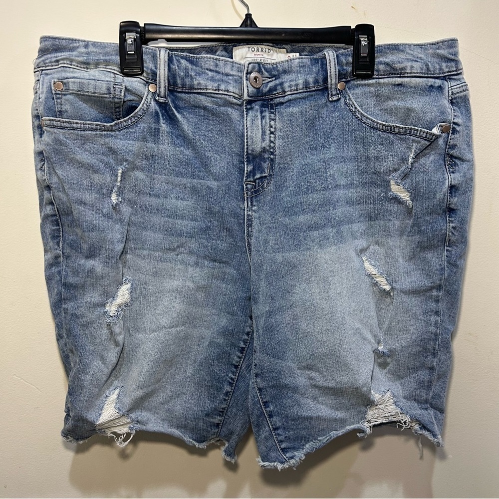 Torrid First at Fit Distressed Blue Jean Shorts Size 20